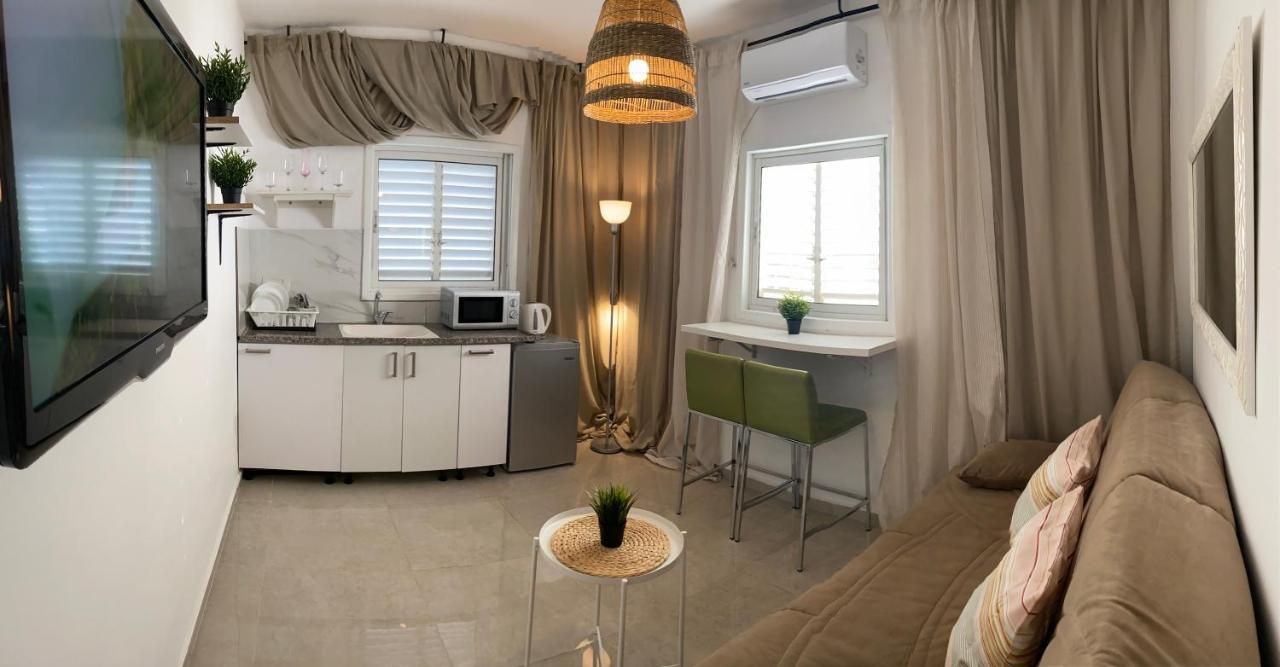 Apartment Oskar Beach Bat Yam Eksteriør bilde